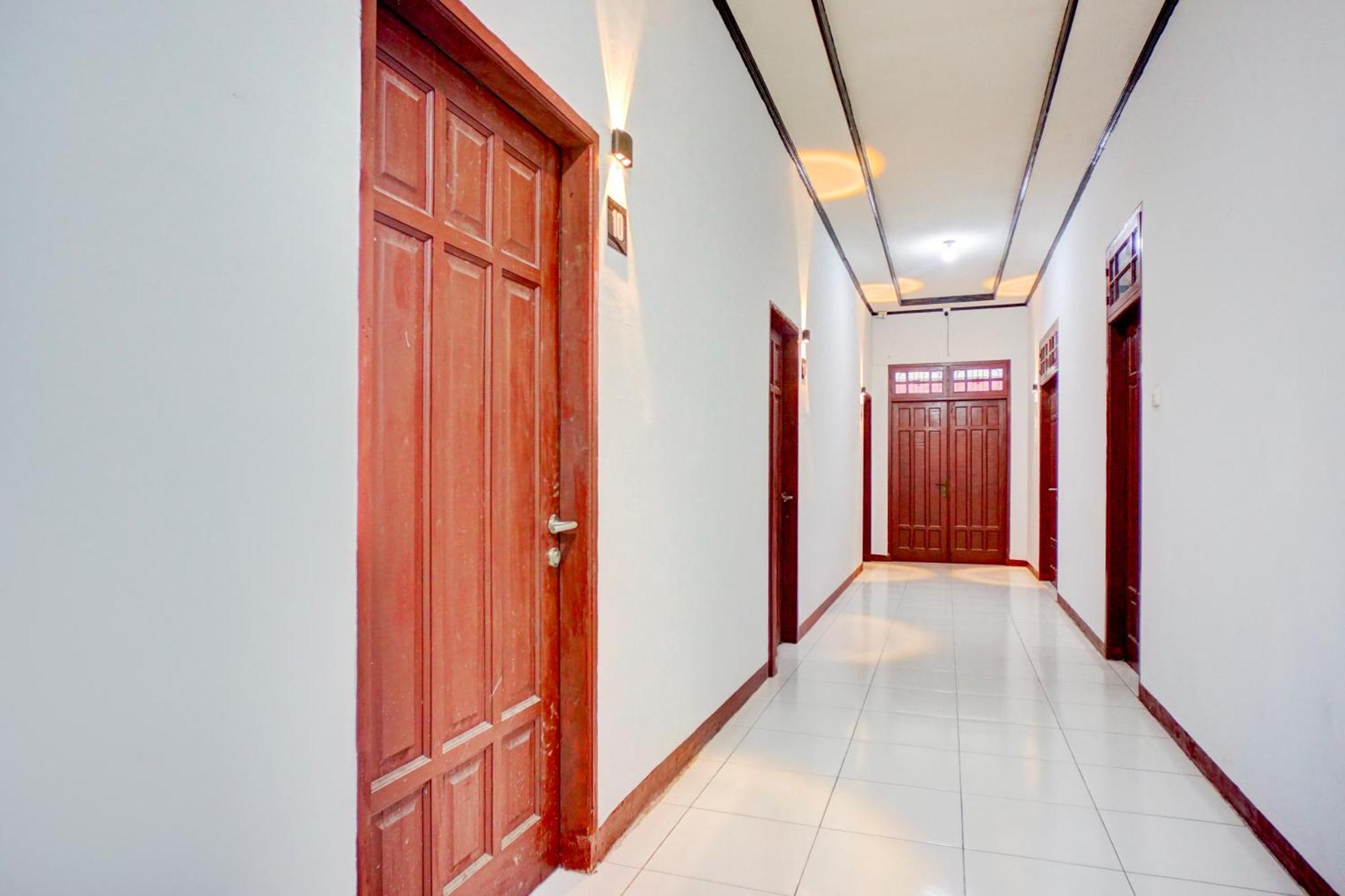 Hotel O Krakatau Near Universitas Muhammadiya Sumatra Utara Umsu Medan Bagian luar foto