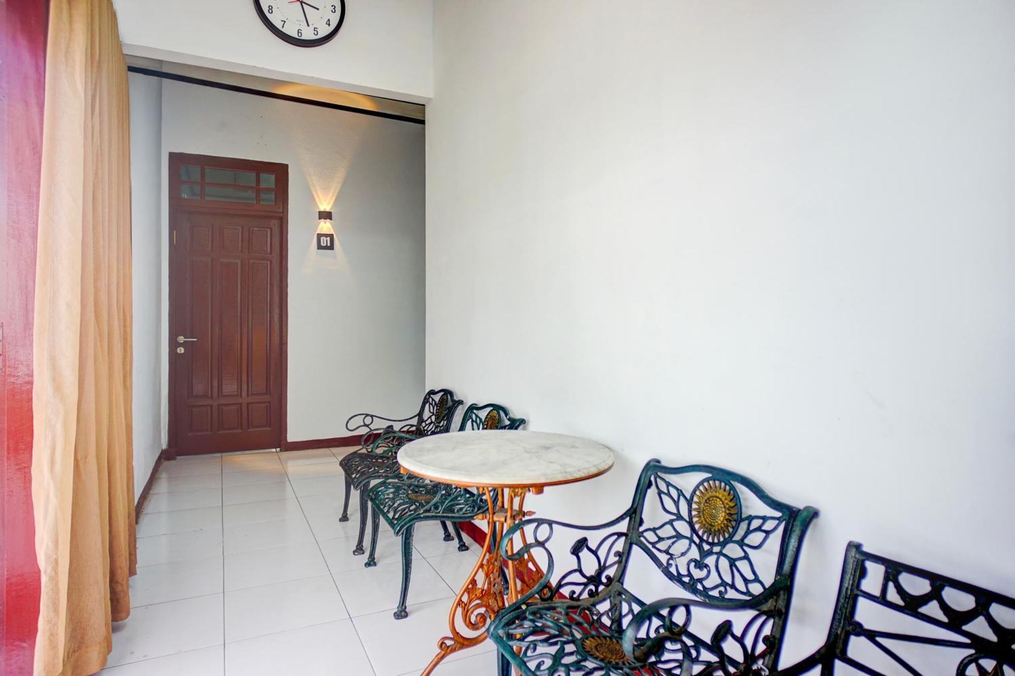 Hotel O Krakatau Near Universitas Muhammadiya Sumatra Utara Umsu Medan Bagian luar foto